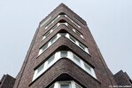 De hoektoren dient als baken van het gebouw.
<br/>
Gert-Jan Lobbes, 2019